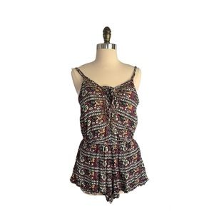 American Eagle floral summer romper cut out back, lace up front, 1.5 in inseam S